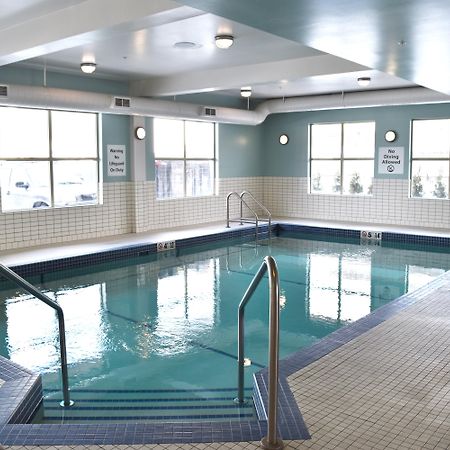 Holiday Inn Express Golden-Kicking Horse By Ihg Bagian luar foto