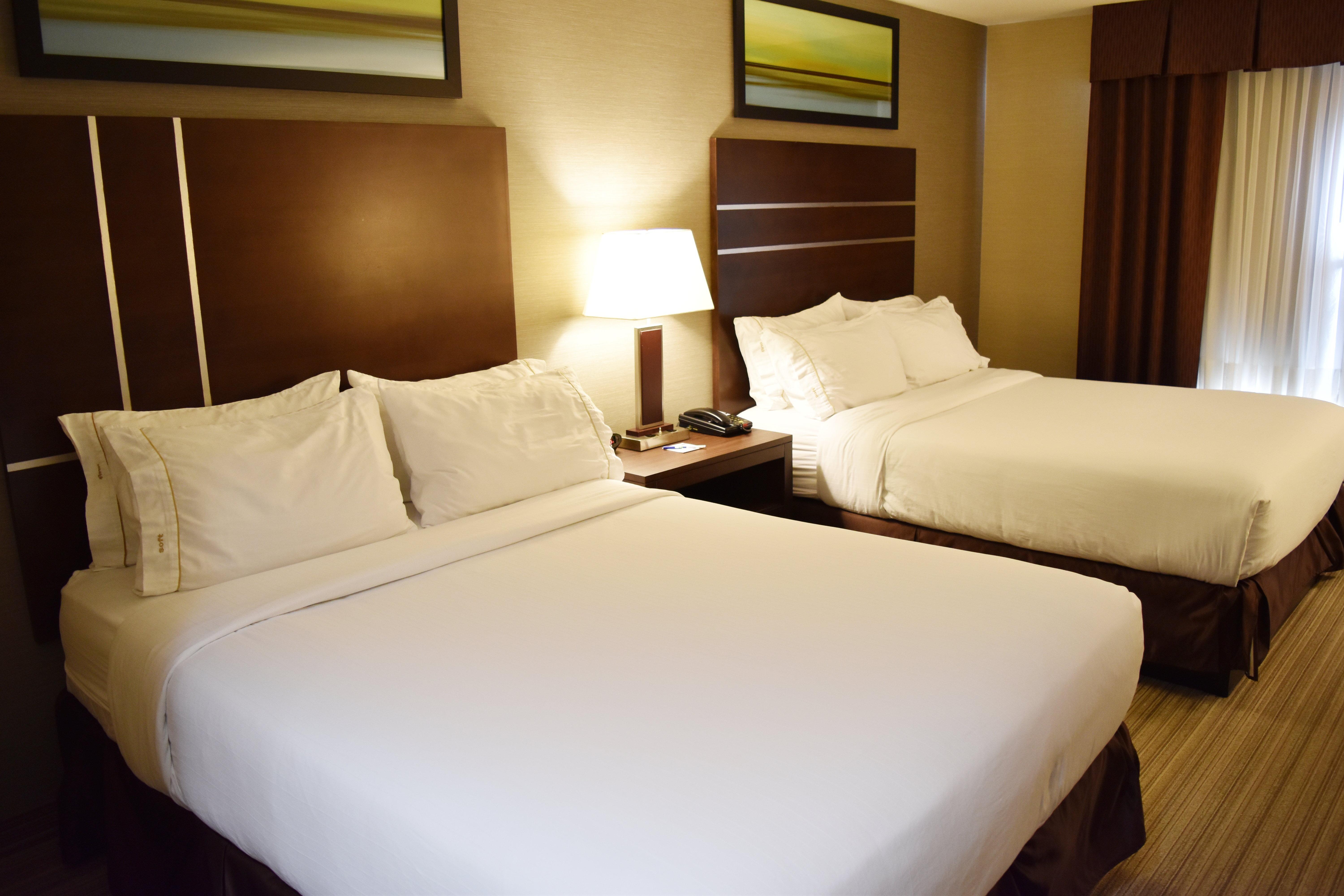 Holiday Inn Express Golden-Kicking Horse By Ihg Bagian luar foto