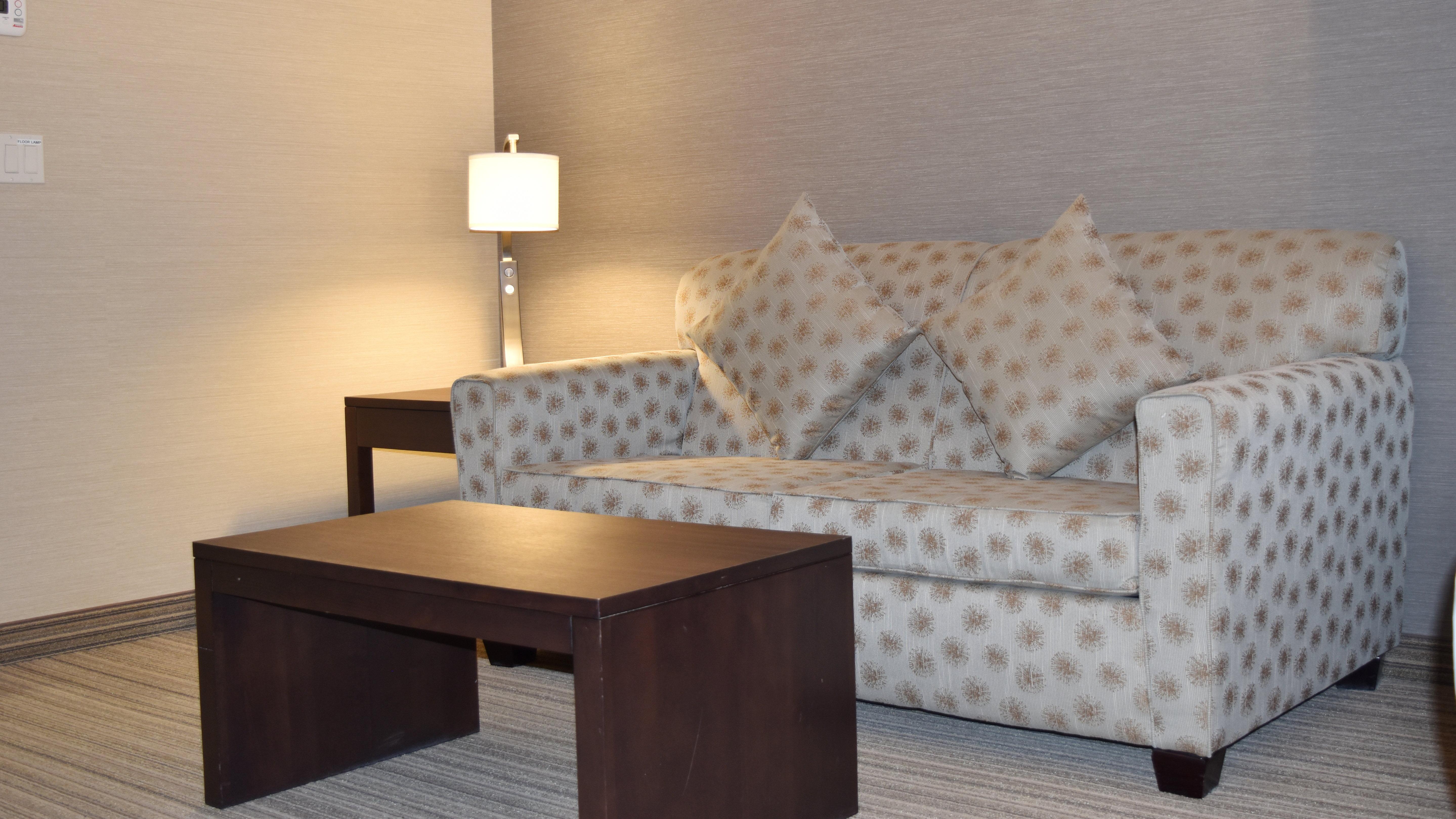 Holiday Inn Express Golden-Kicking Horse By Ihg Bagian luar foto